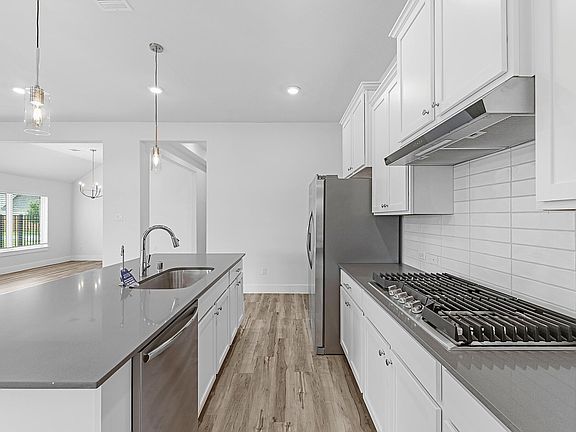 7th image of this home