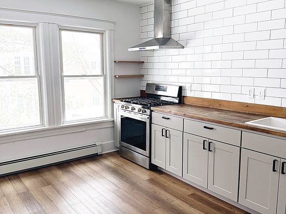 5th image of 103 Saint James St #2