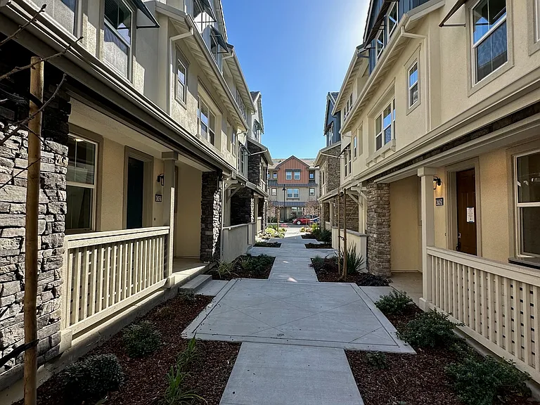 47417 Royce Falls Ter — Photo 11