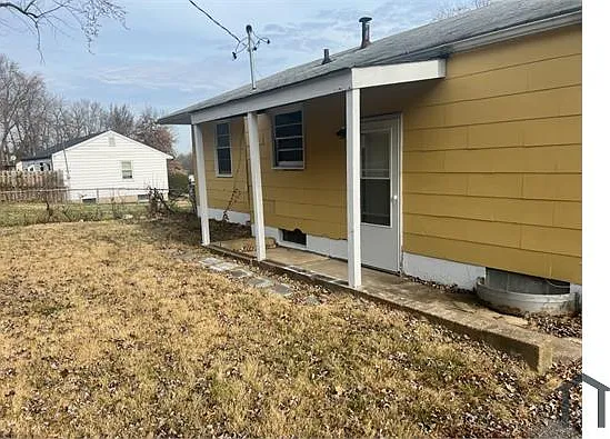5513 Sapphire Ave — Photo 2