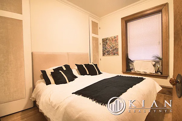 Rented by Kian Realty | media 21