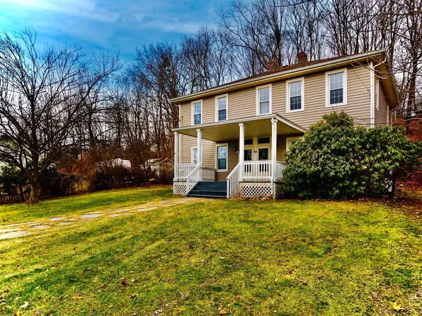 29 Thomas Street, Chatham, NY 12037