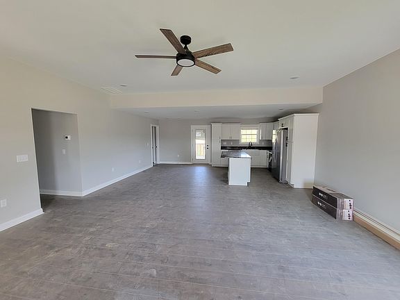 3rd image of 1020 Mission Dr