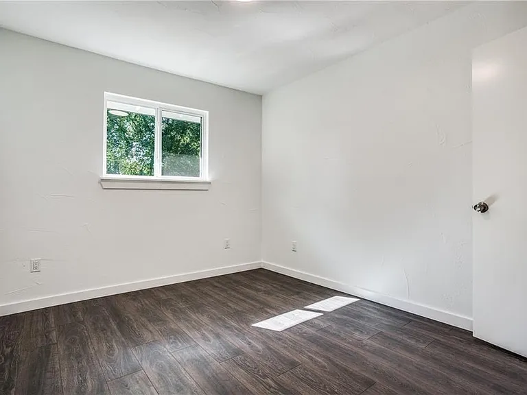 6220 Blarwood Dr — Photo 22