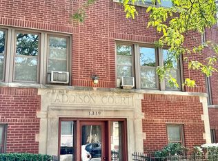 1319 W Addison St APT 1A, Chicago, IL 60613