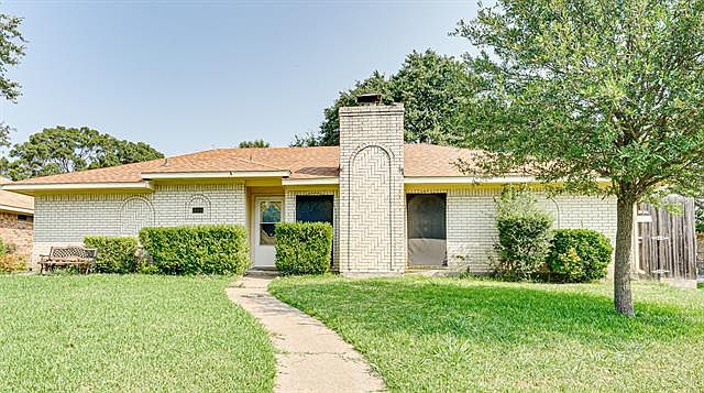 1st image of 805 Brownfield Dr