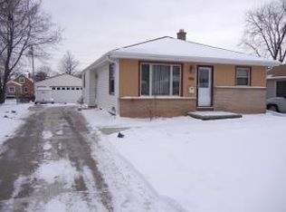 3155 S 98th St, Milwaukee, WI 53227