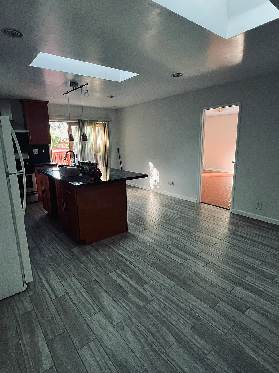 Photo 2 of 15 - 117 E Hillsdale Blvd #B - San Mateo, CA Building Photo - 117 E Hillsdale Blvd #B