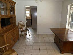 4th image of 1013 Lynn Cir