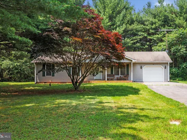 161 Sherwood Pines Ln, Cross Junction, VA 22625