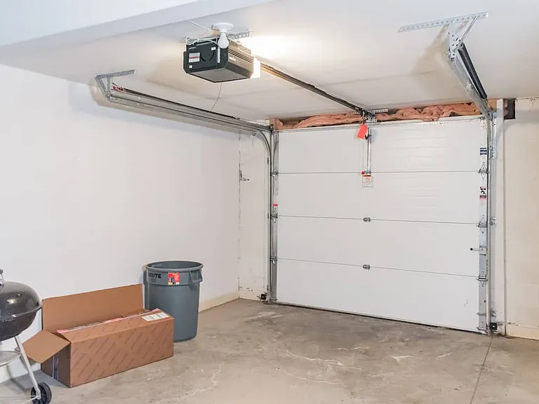 284 Roundabout Way — Photo 22