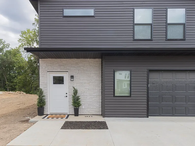 2950 N Creasy Springs Rd — Photo 13