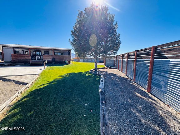 5th image of 150 Sawtooth Way