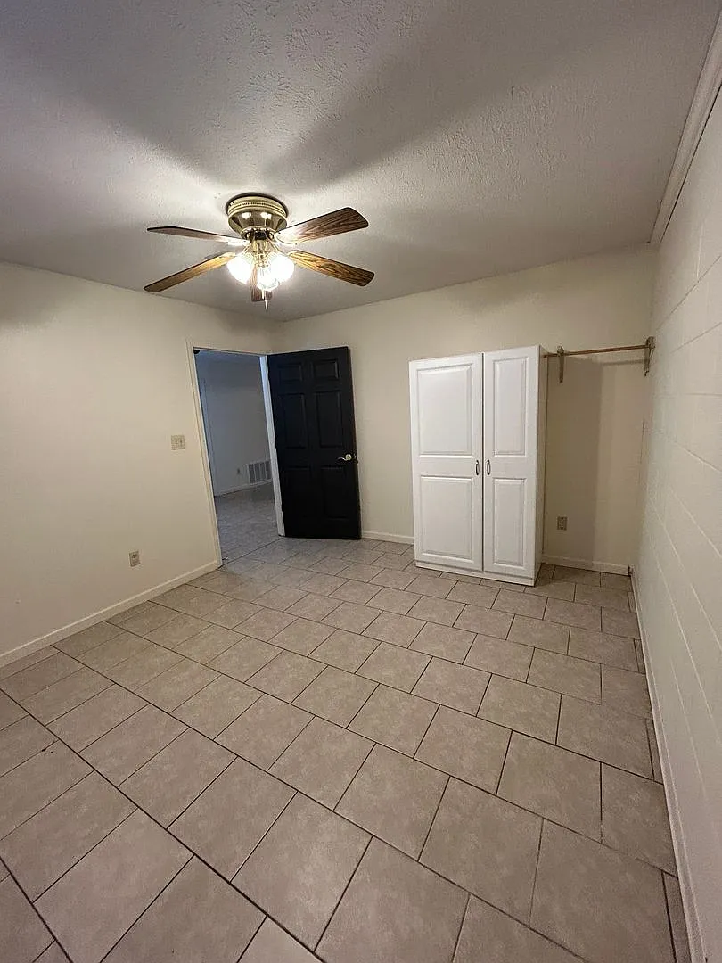 208 Tyler Rd — Photo 4
