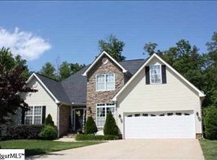 6 Oakmont Ct, Simpsonville, SC 29681