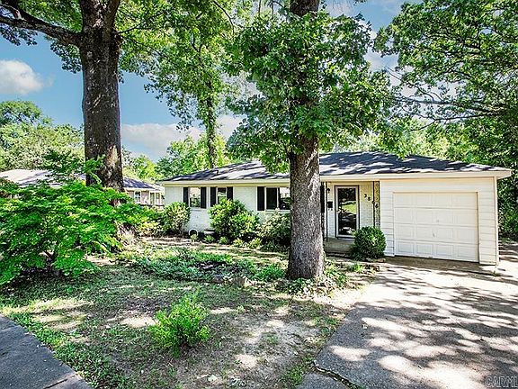 4th image of 3806 Idlewild Ave