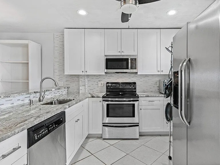 3851 N Ocean Blvd #403 — Photo 3