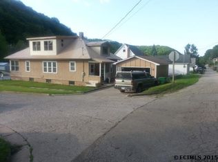 529 Main St, Mc Gregor, IA 52157