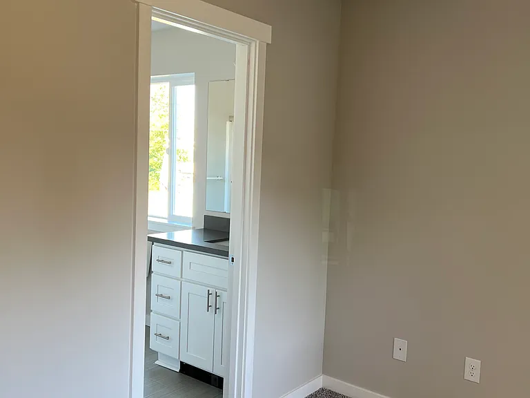 314 Stevens St NE — Photo 17