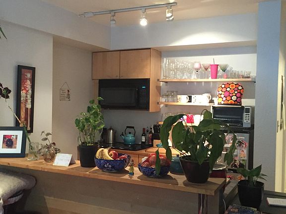 5th image of 1333 Hornby St #106