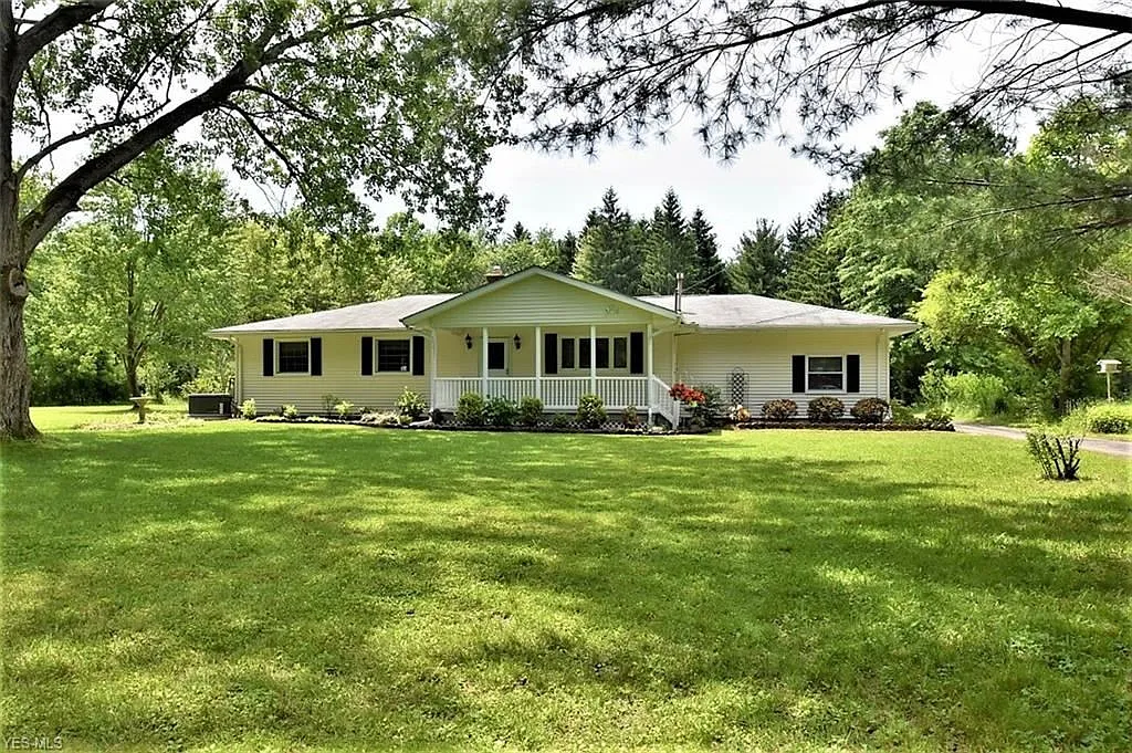10940 Chillicothe Rd photo 1