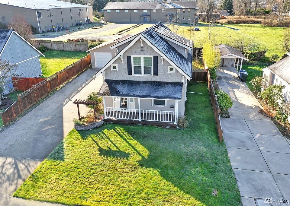 1st image of 126 100th Street Ct E