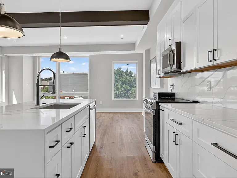 1915 Benning Rd NE #PENTHOUSE — Photo 10