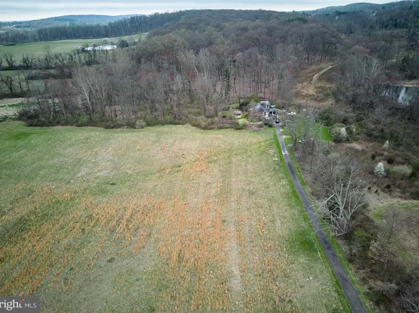 2861 Creamery Rd, New Hope, PA 18938