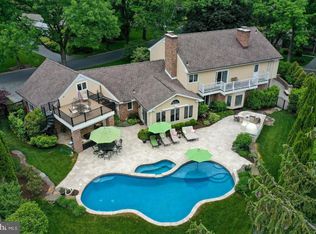 1626 Meadowlark Rd, Wyomissing, PA 19610