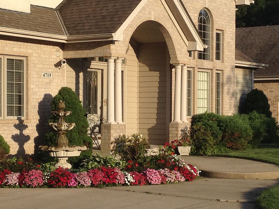 2nd image of 4719 Weatherwood Ln