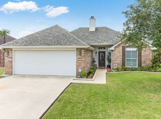408 Pear Tree Cir, Broussard, LA 70518