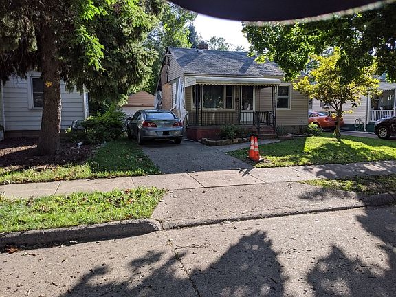 3rd image of 1843 College Ave