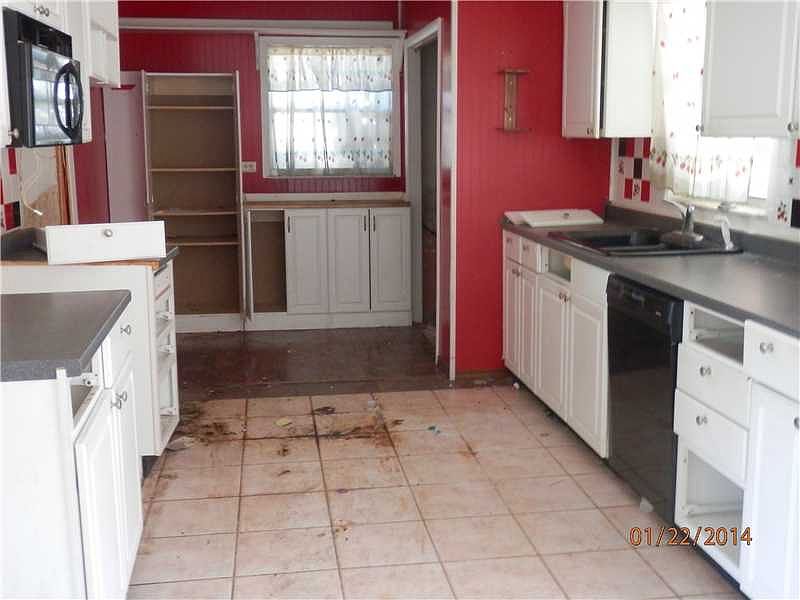 2nd image of 676 26th Ave