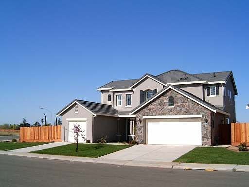 2nd image of 2491 Boulder Dr