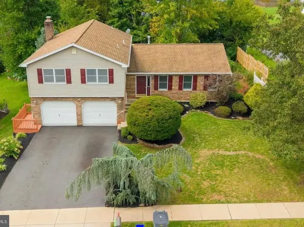 206 Lincoln Dr, Reading, PA 19606