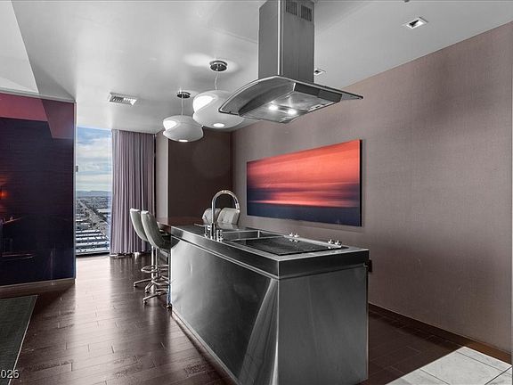 5th image of 4381 W Flamingo Rd #21322