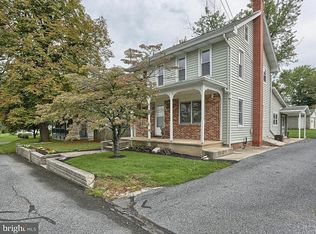 106 Store Ln, Lebanon, PA 17042