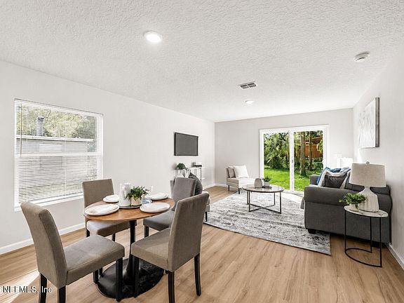 5th image of 4235 VICTOR Street