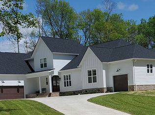 1350 Theta Pike, Columbia, TN 38401