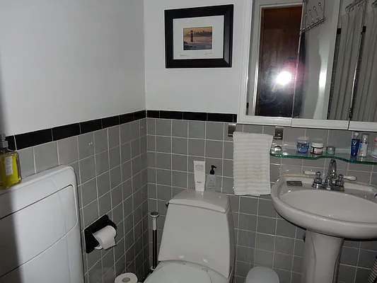 Rented by Aimee Grodanz, LREB | media 3