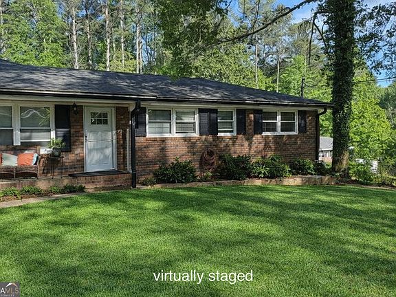 3rd image of 303 Wildwood Dr