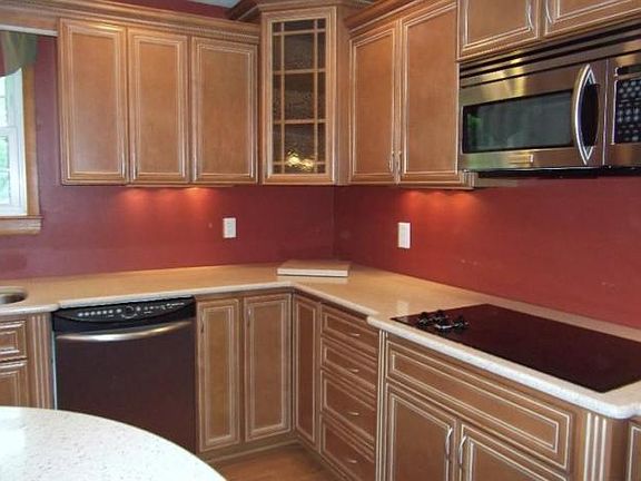 4th image of 4263 Hillcrest Dr