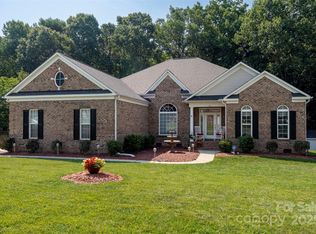 126 Doyle Farm Ln, Mooresville, NC 28115
