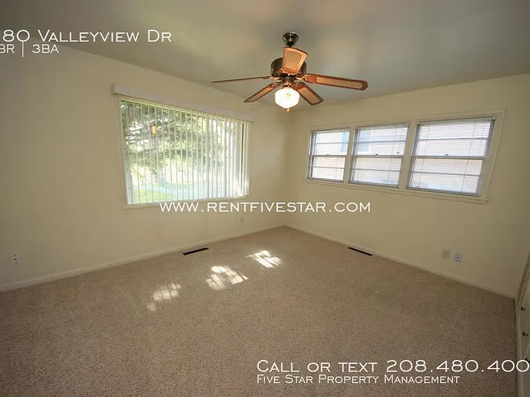 180 Valleyview Dr — Photo 12