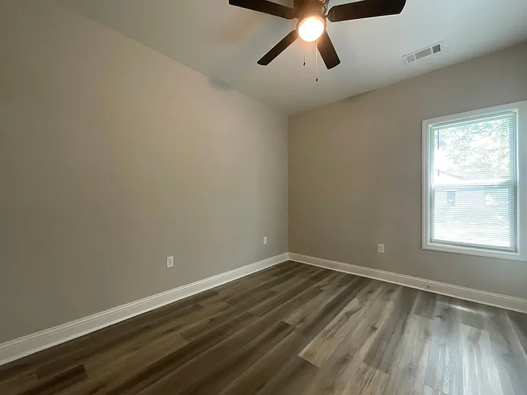 819 Ellis St — Photo 12