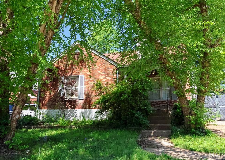 1st image of 1067 Melvin Ave