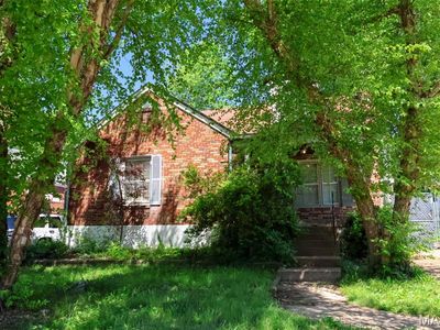 1067 Melvin Ave, Saint Louis, MO, 63137