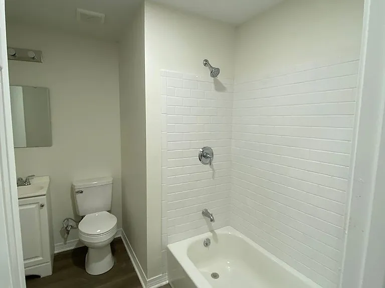 2468 Morningside Dr — Photo 7