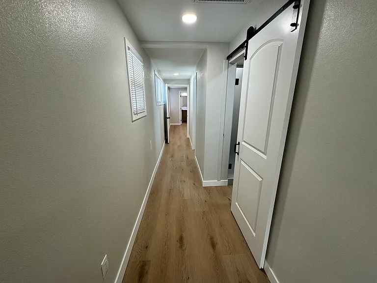 8932 Grand Ave — Photo 7