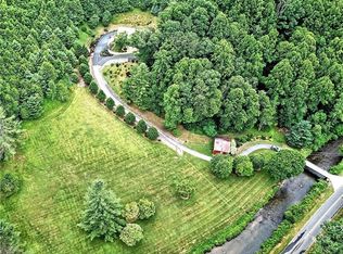 992 Cranberry Creek Rd, Laurel Springs, NC 28644